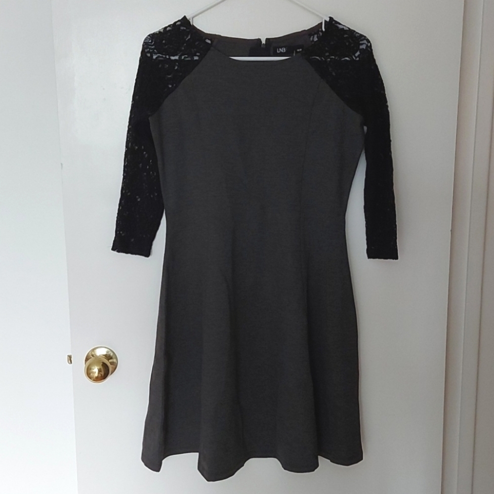 LNBF grey dress with lace sleeves